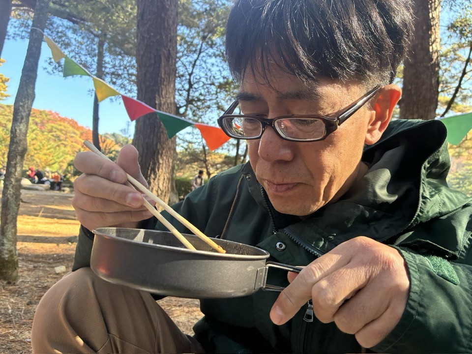 ＼2025紅葉スバラシイ／再度公園へ紅葉ノルディックウォーキングいってきました☆ ヤマメシ編