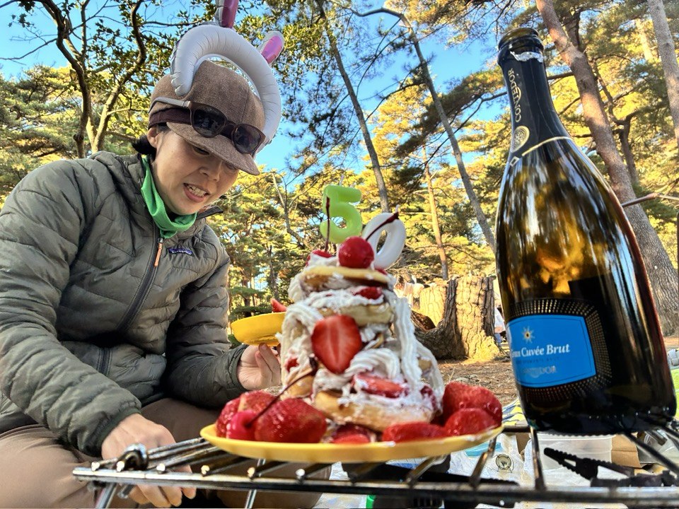 ＼2025紅葉スバラシイ／再度公園へ紅葉ノルディックウォーキングいってきました☆　バウルー パンケーキ HAPPY BIRTHDAY