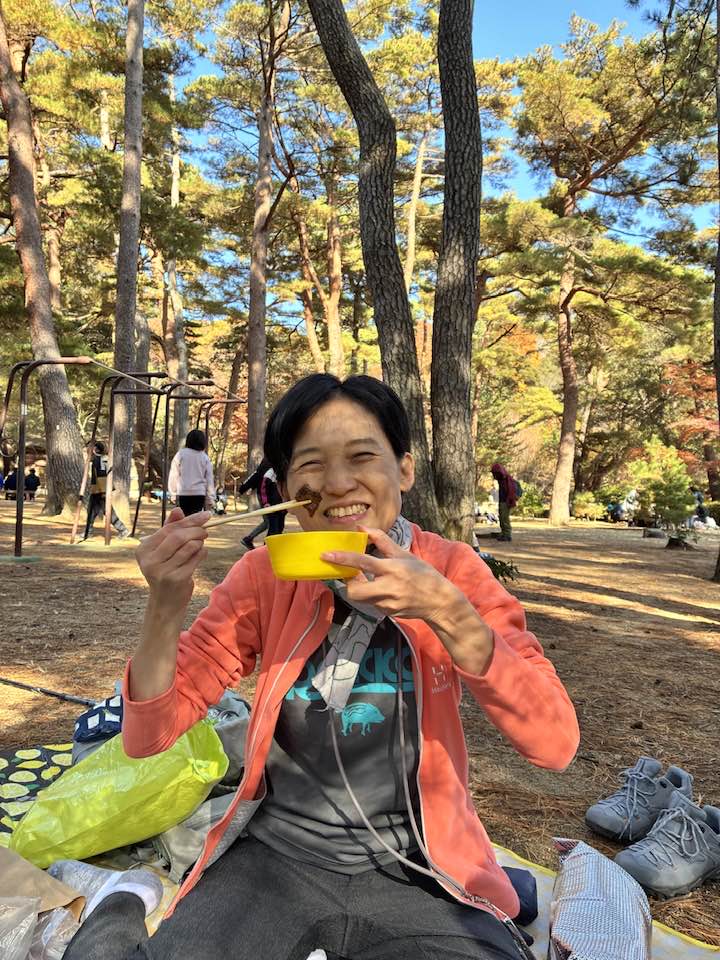 ＼2025紅葉スバラシイ／再度公園へ紅葉ノルディックウォーキングいってきました☆ ヤマメシ編