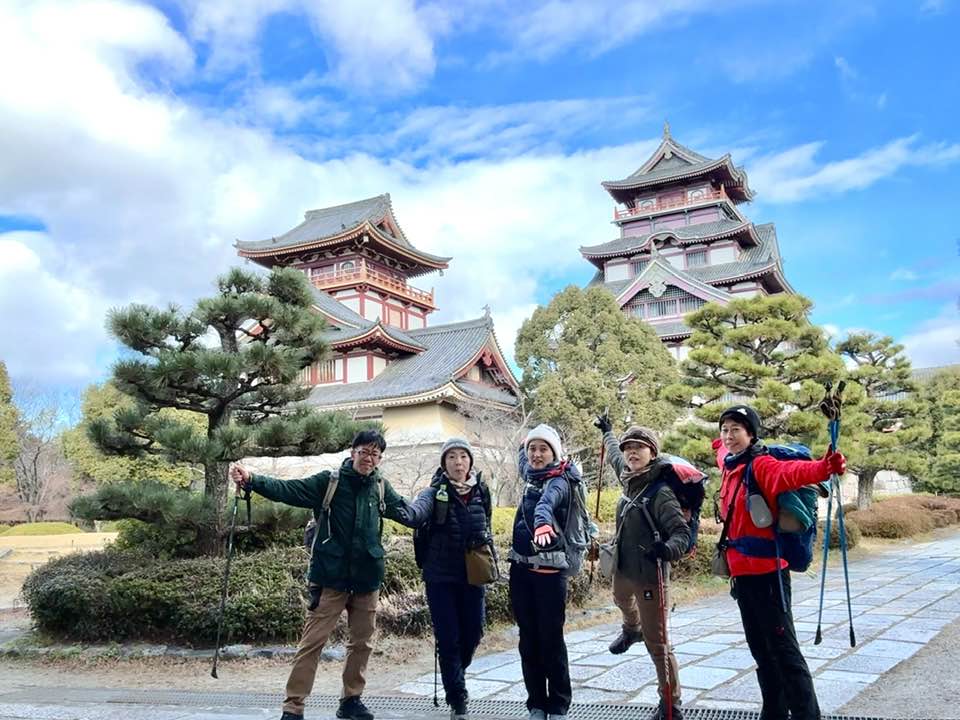 \まるこ愉快なお山の部/2026今年もお正月初詣&お山ノルディックハイキング行ってきました~ 伏見桃山城