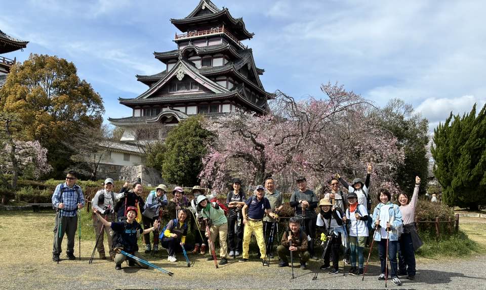 \終了!ハッスルしちゃった/4月5日(日)まるこ伏見桃山キャッスルでお花見ノルディックウォーキングイベント
