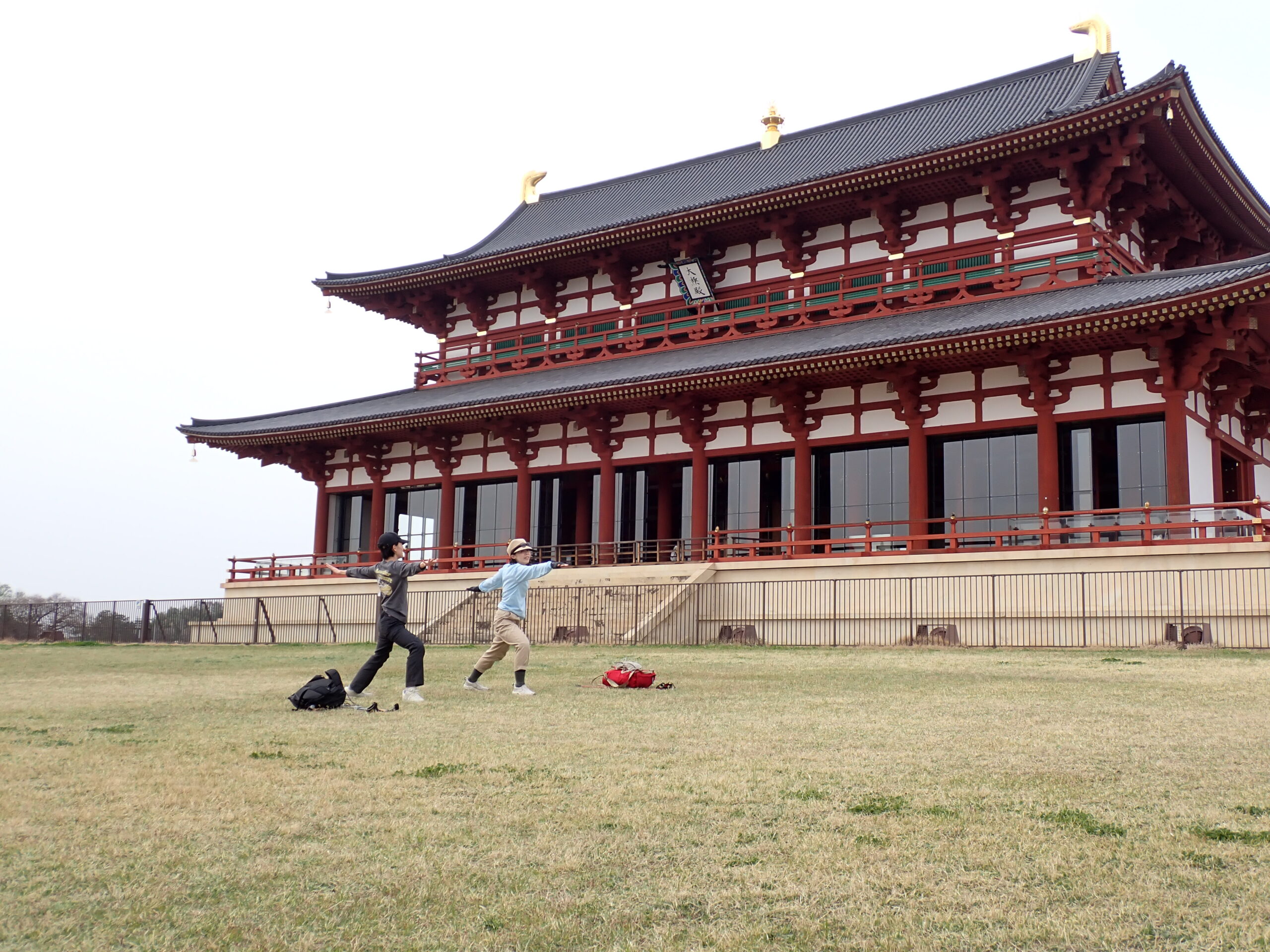 \5.17(日)ゆらぎ ゆるめてととのう1日/まるこ平城宮跡をめぐるスタンプラリーNW×真理さん青空リラックスヨガイベント
